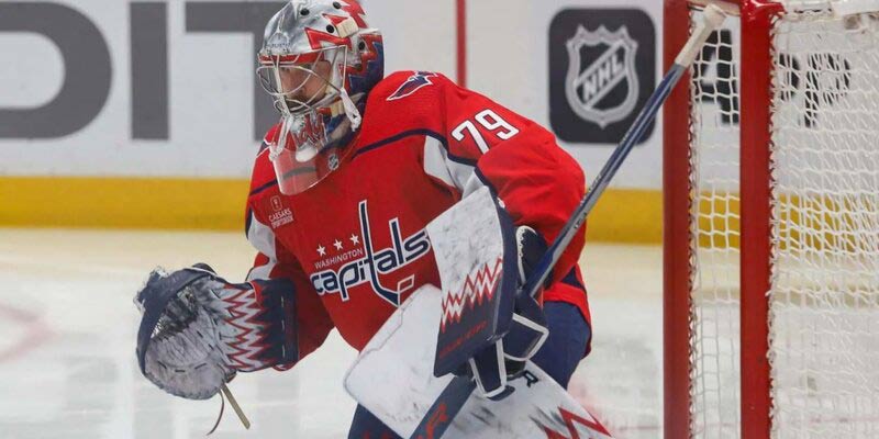 Чарли Линдгрен не вернется в строй минимум до 18 января. Фото: capitals.nhl.com