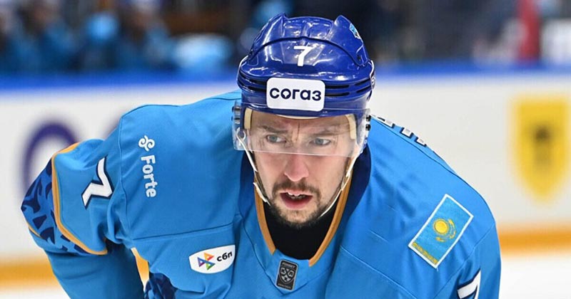 Ни один игрок «Барыса» в нынешнем сезоне не добрался до отметки в 20 набранных очков. Лучшим бомбардиром команды является россиянин-ветеран Антон Бурдасов, у которого 17 (12+5) очков в 44 матчах. Фото: hcbarys.kz