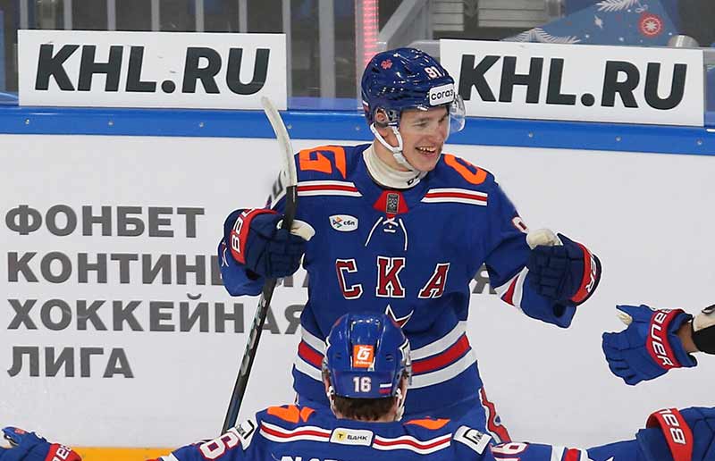 Демидов набрал 31 (13+18) очко в 41 матче, играя в среднем за матч менее 12 минут. По оценкам многих экспертов, Иван мог бы стать лучшим бомбардиром лиги, если бы играл по 18–20 минут за матч. Фото: ska.ru