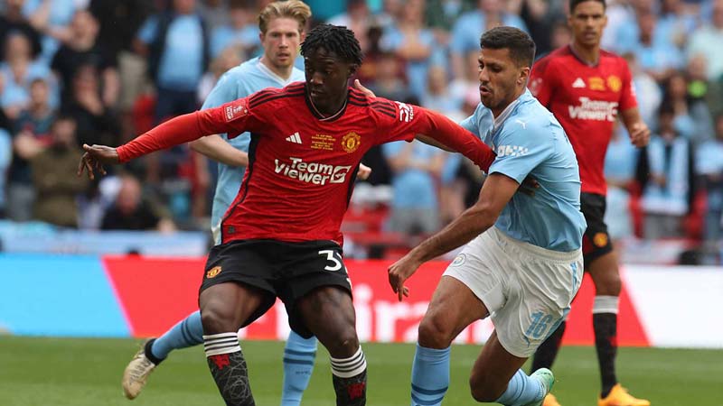 «МЮ» в своей истории выиграл Суперкубок Англии 21 раз. «Сити» – лишь 6. Фото: manutd.com