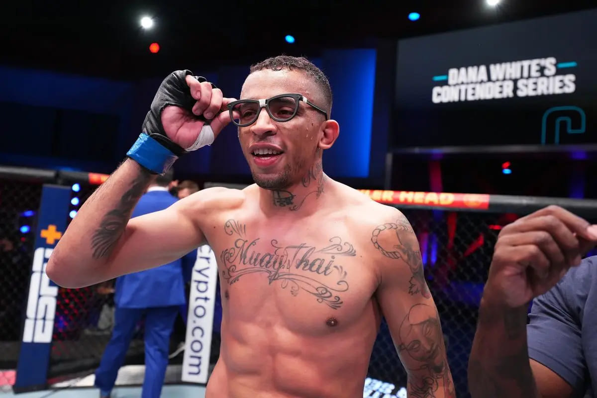 Карлос Пратес боевые ботаники UFC