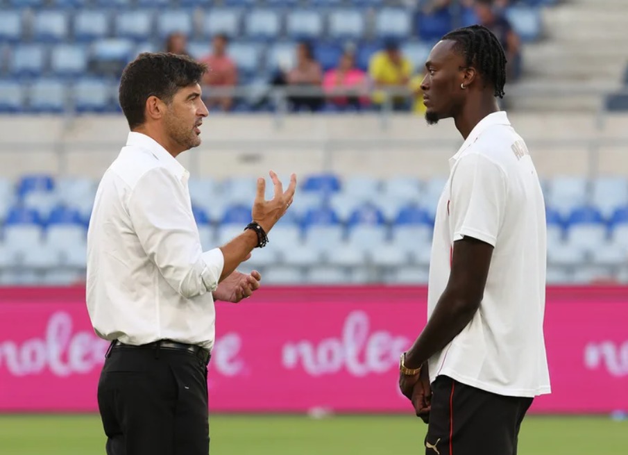 После ничьей в матче 3-го тура Серии А с «Лацио» (2:2) Фонсека заявил, что оборона не дает «Милану» чувствовать себя спокойно. Фото: acmilan.com