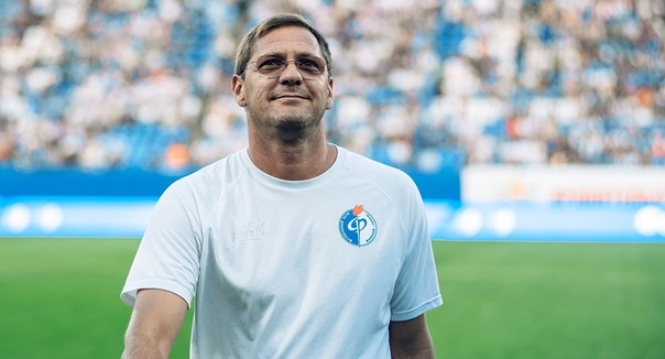 Дмитрий Пятибратов главный тренер Факела
